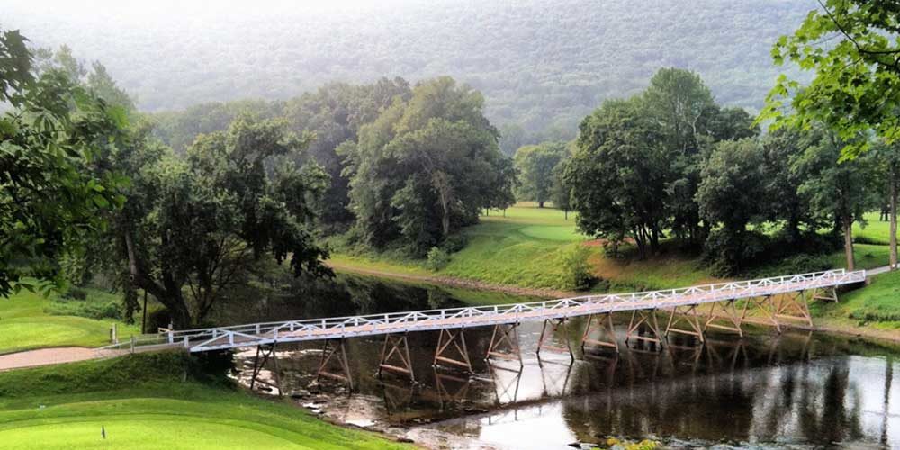 golf bridge at Shawnee Inn